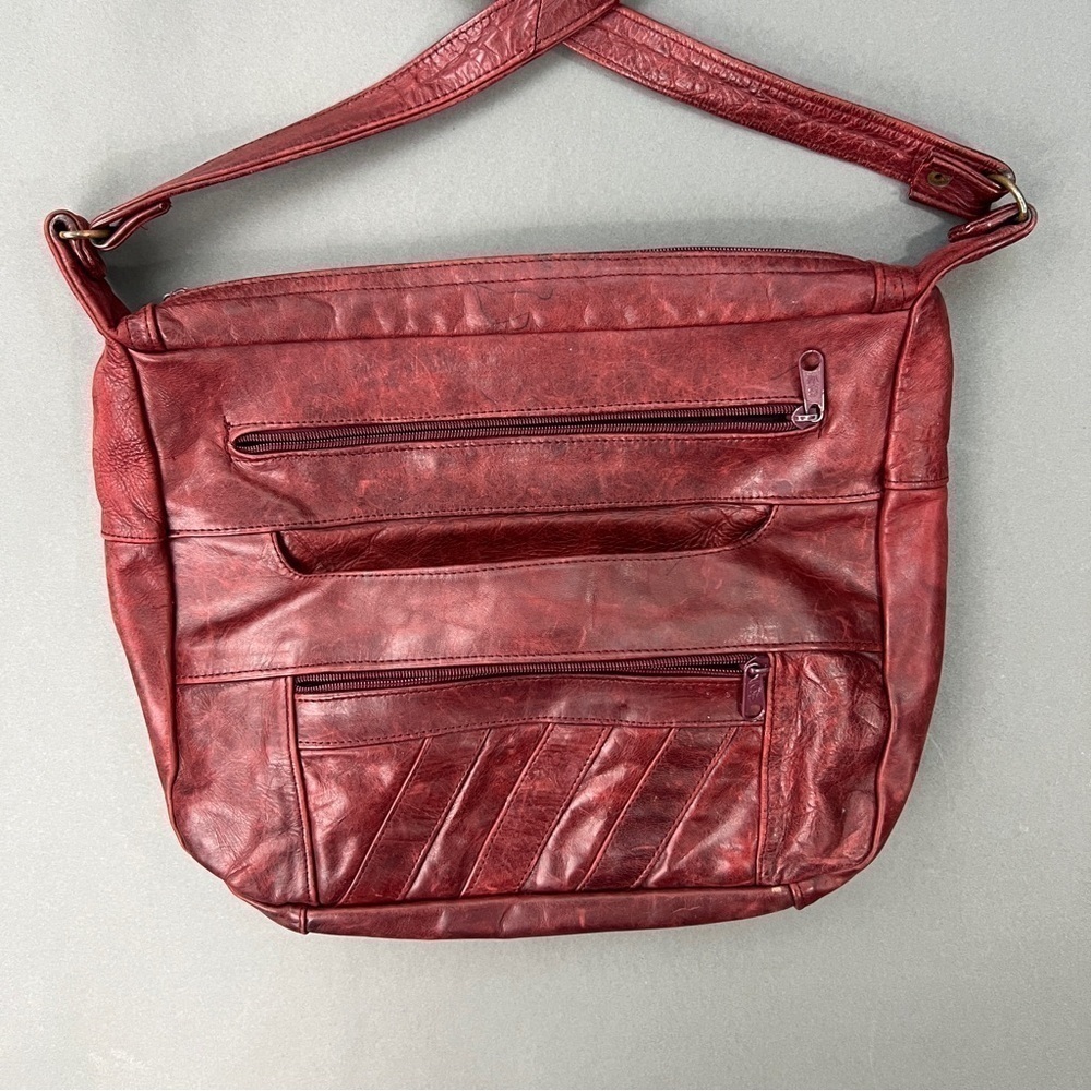 Vintage 1990s Red Leather Shoulder Crossbody Bag - Picture 5 of 10